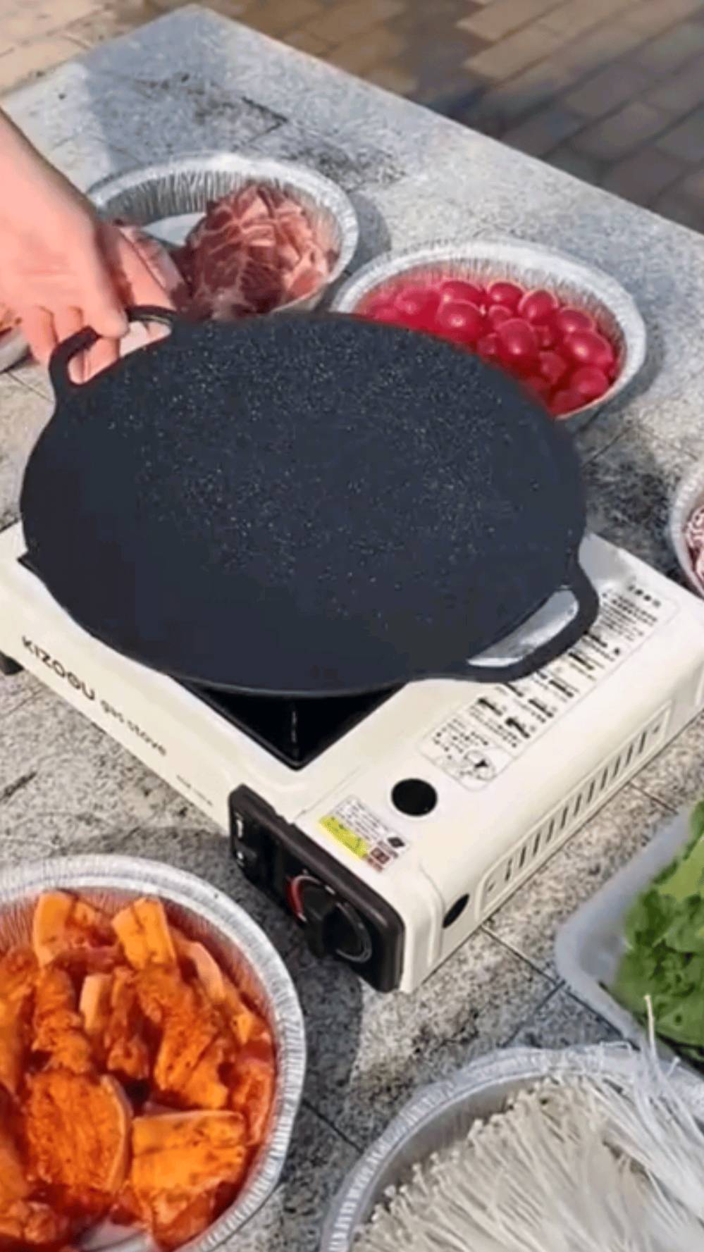 🔥 طباخ السفر المثالي WUKA SDS 🔥

اصطحبه معك أينما كنت — في الرحلات، التخييم أو حتى في حديقة المنزل!

🍳 تصميم محمول وخفيف مع حقيبة أنيقة وسهلة الحمل.

⚡️ تشغيل إلكتروني سريع بدون أعواد ثقاب.

🔥 لهب قوي قابل للتحكم لتطبخ كل شيء بسهولة وسرعة.

🔒 نظام أمان يمنع تسرب الغاز ويحافظ على سلامتك.

🔧 يعمل بعبوة غاز صغيرة أو أسطوانة خارجية بوصلة نحاسية.

💜 لون عصري مميز يمنح طابعًا أنيقًا لأدوات الرحلات.

👌 عملي، متين، وسهل التنظيف — جاهز للطهي في أي مكان!
شنو الحالة بالضبط: جديد لو مستخدم؟ وإذا مستخدم، بيه أي خدوش أو نقص بالقطع لو كامل 100%؟: 
جديد
وين موقعك بالعراق؟ وهل التوصيل متوفر لكل المحافظات لو استلام يد بيد فقط؟ وإذا اكو سعر نهائي أو قابل للتفاوض هم اذكره.: 
توصيل جميع أنحاء العراق 