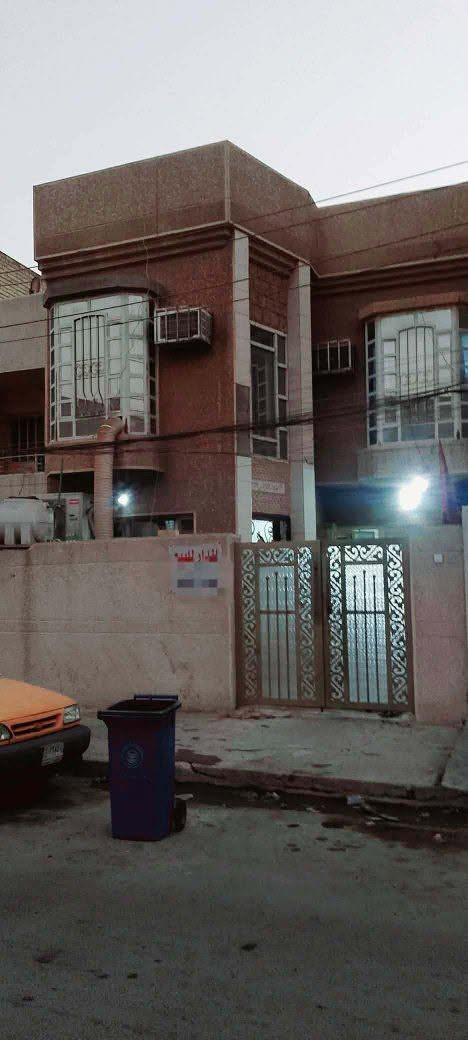بيت لبيع مساحة 130 متر واجهي 6 ونص طابقين مسلح طابو صرف العنوان نعيرية يم حسينية انجليزي قرب مدرسة سومر رقم الموبايل *********** السعر 285 بية مجال لطبين
