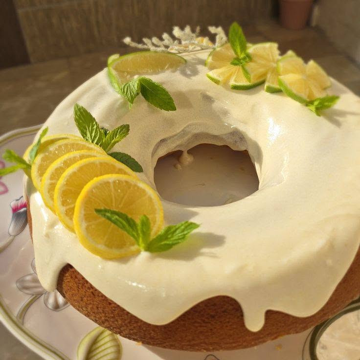 🎂 كيك بيتي بطعم وحب من البيت 🤎
طازج، هش ولذيذ… وينعمل حسب طلبچ ✨ الكيك ساده ب5 الاف والكيك بركانية ب8 وكيك أم اليمون ب6
للطلب والاستفسار دزّيلي خاص 💌
