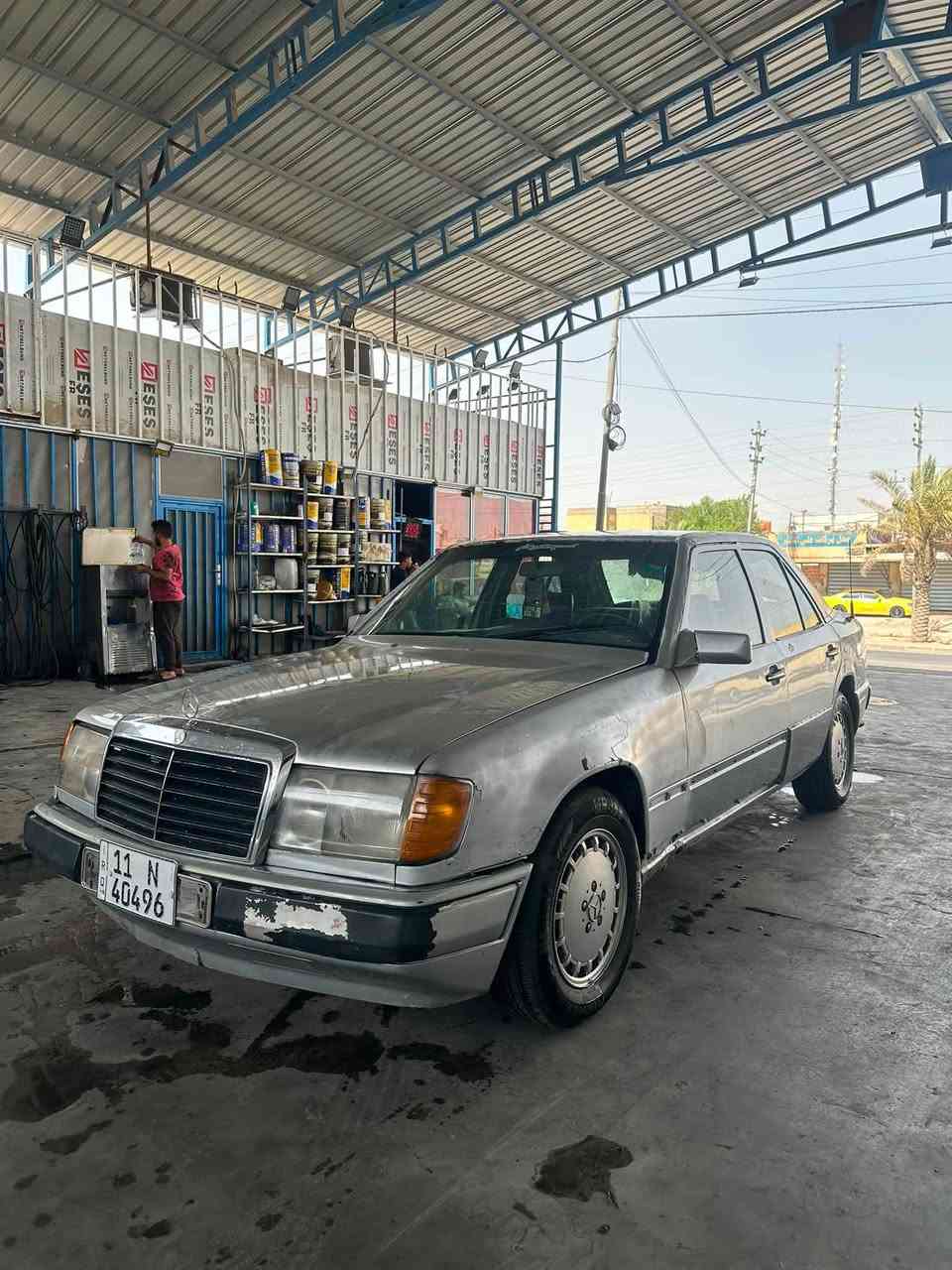 مارسدس دب موديل 1990معمره هستوني  حداديه كهربائيه عايزه بس صبغ بااسمي مدور ثاني يوم رقم بغداد إنكليزي اتصل وتدلل على الخاص. على الرقم ***********
