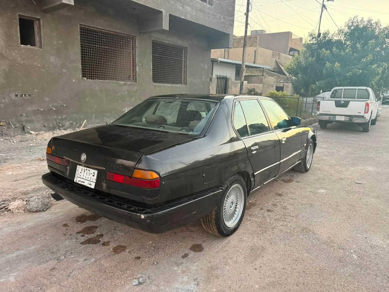بي ام 730i اصل كير عادي موديل 1990 صدر امامي خلفي بالكارتونه تخم تاير جديد اكسر كاردن كله جديد مكينه بيها خيط بخار تبريدها جان يشتغل للأمانه هسه ليك بي سياره يرادلها ترتيبات رقم وكاله عامه باسمي تحويل مباشر السعر 25 ورقه مال متوزاي ***********
