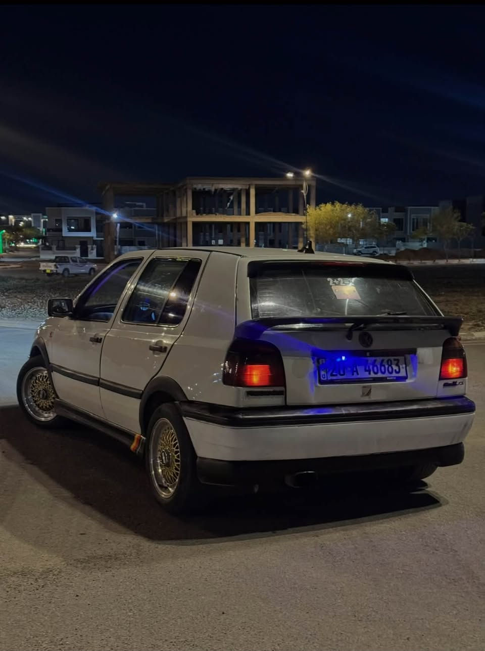 گولف🇩🇪 للبيع 
موديل 1993 🔥مكينه المرغوب 1800 
سياره صبغها حزام 
وياله رياضية BBS 🛞
لايتات زينون ◽️
صالنصه رياضية
سياره شلعه معدل خير من الله 
تحويل ثاني يوم 
سعر 34 وبيها مجال للشراي 
***********
مكاني ديالى -خانقين
