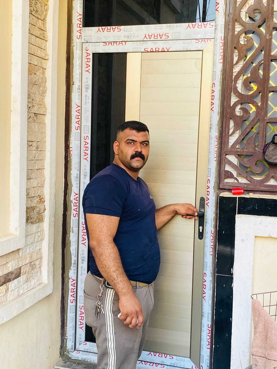 الحمد الله تم عمل وتثبيت ابواب مدخل قاصة المنيوم سراي مقوس نوعيه ثقيل الى بيت الأخ اركان الطائي في دور الزراعه تحياتي للجميع ***********
