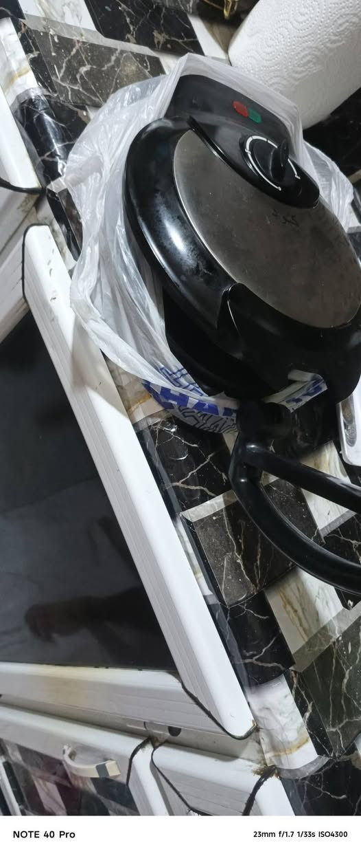 سلام عليكم غراض للبيع نضيفات ومشغلات تواصل ***********

