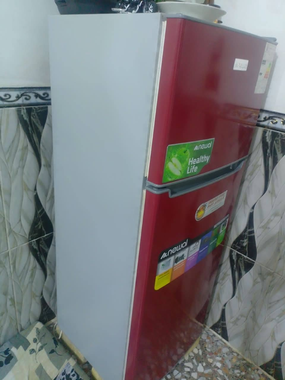ثلاجة • مجمدة • للبيع