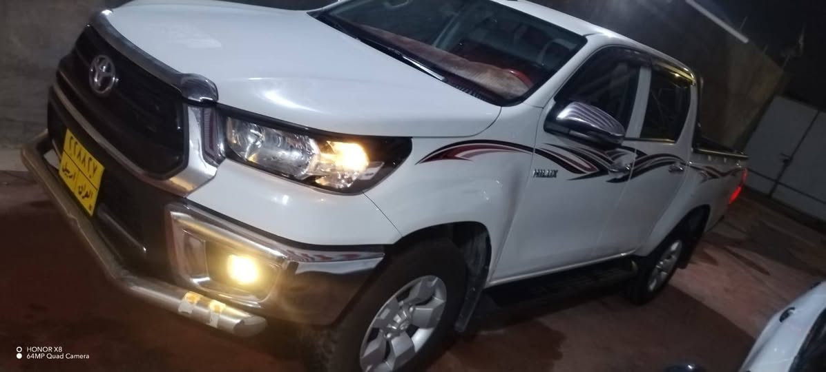 تويوتا هايلوكس مديل 22 فور ويل  (كاز) كير اوتوماتيك ماشيه 48 الف حقيقي سياره جاهزه ماناقصة شيء تخم تايرات جديد حداديه جديدة التواصل على الرقم صاحب السيارة ***********
