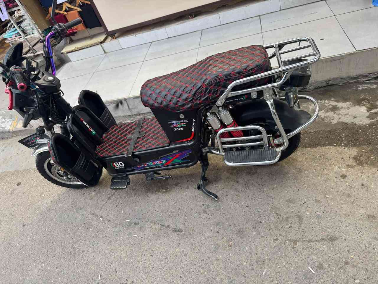 دراجه شحن • كهربائية • ٦بطاريات