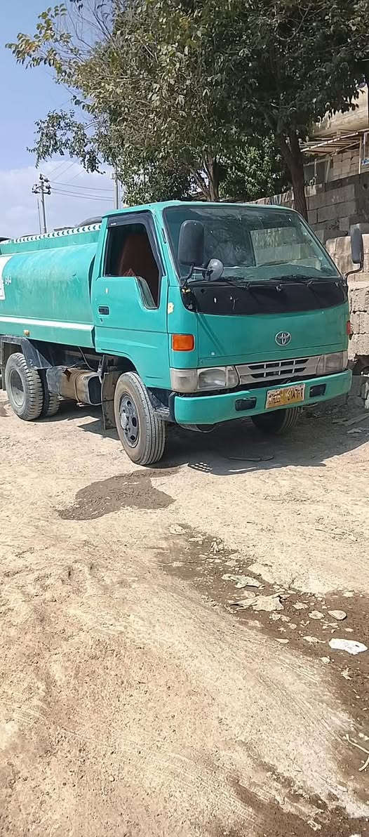 توئتا دانیا.  گئر مەکینە. ئەکسل بەشەرت ارم پلاستیک.  تەنکی ٢٠بەرمیل. سحر ٧٥گەلا  مامەلە. لەسلئمانیم ***********

