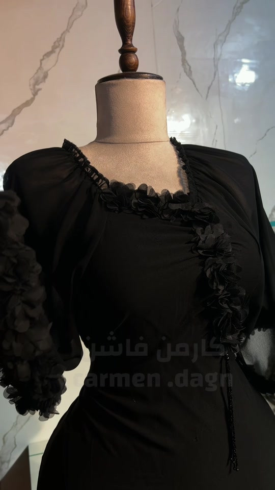 دشاديش اسود  #viral #pyfツ #اكسبلور #explore #exploerpage 

نص مكتوب في الصور:
- كارمن فاشن
- carmen.dagn