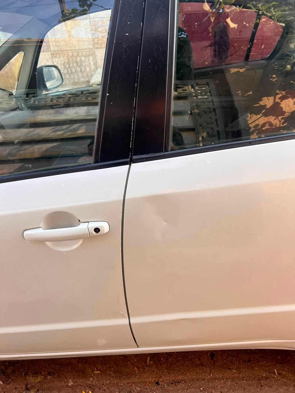 السلام عليكم مكلف بالنشر السعر 63 بيها مجال للبيع سوزوكي sx4 اس اكس فور مديل2009 تبريد ومكينة وكير وكهرباء كفالة  تخم تايرات جديد بيها ضربة بالخشم بالجاملق الايمن مكينة 1600 تحويل ثاني يوم رقم التلفون واتساب واتصال ***********
