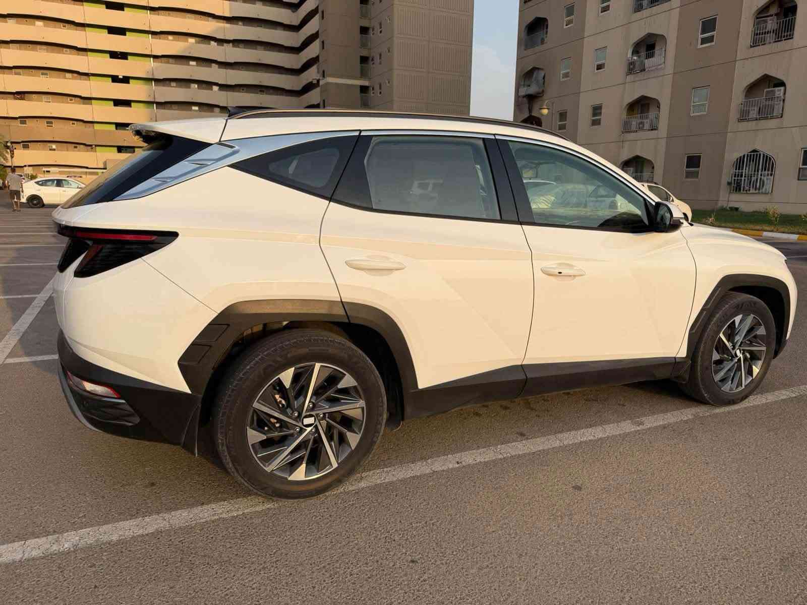توسان 2024 خليجي
مكفول كفاله عامة 
ماشية 63 الف 
مواصفات معروفة 
العنوان بغداد 
السعر 195 ورقة 
رقم الهاتف ***********
