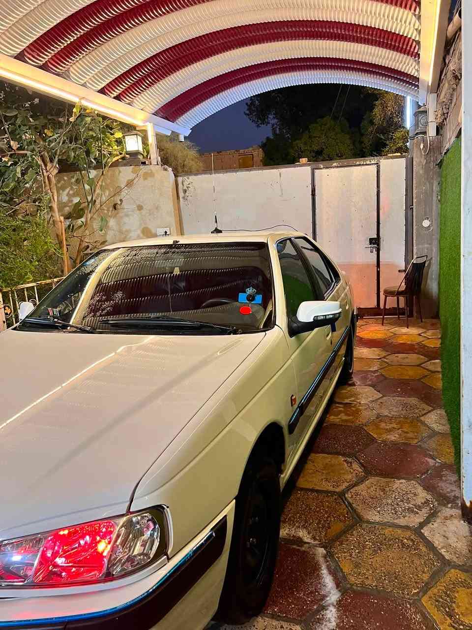 السلام عليكم 
بيجو بارس موديل 2012
سياره جاهزه من كلشي وجديده مال جناي تحويل اذا مو تحويل مابيع كير مكينه فرنسي حداديه تخم تاير منضومه زنون  منضومه تبريد   كهربائيات كله شغاله مصبوغه عام الجماليه بل حقيقه أحله من الصور صبغته حلوه مضخم بيه سياره ما عايزه الف دواخل جدد سنتر لوك تقفيل وتفتيح رقم الهاتف *********** السعر 43 بيه مجال حك الجيه مكاني البصره ابي الخصيب
