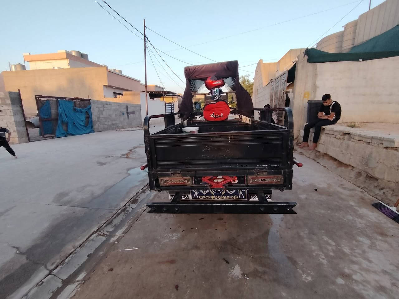 سلام عليكم خوان ستوته للبيع موديل 19 اوراق شاخون الختم الصفر بيهه تترقم وبليته بيهه و قطرت صبغ مابيهه كلشي عل بلاد بل شرط سعرهه مليون و 600 وبيهه مجال بصيط ***********
