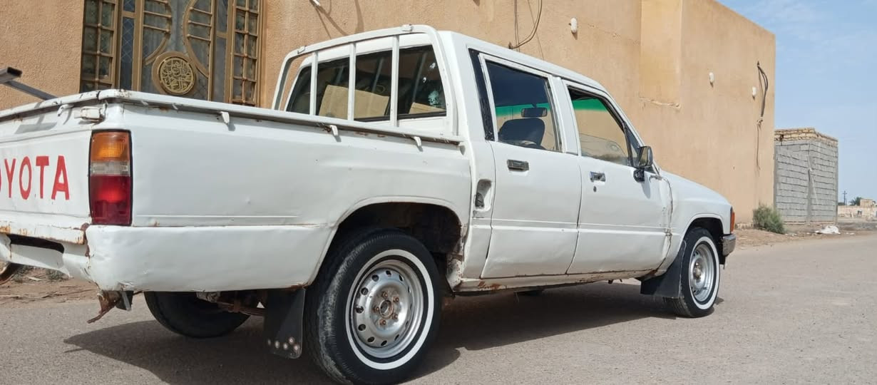 سلام عليكم سياره بيكم تيوتاً أدوات موديل 87 مكينه وكير مكفولات كهربائيه شغاله تواير انضاف سياره حلوه مكانيً ناصريه سعر /12
***********
