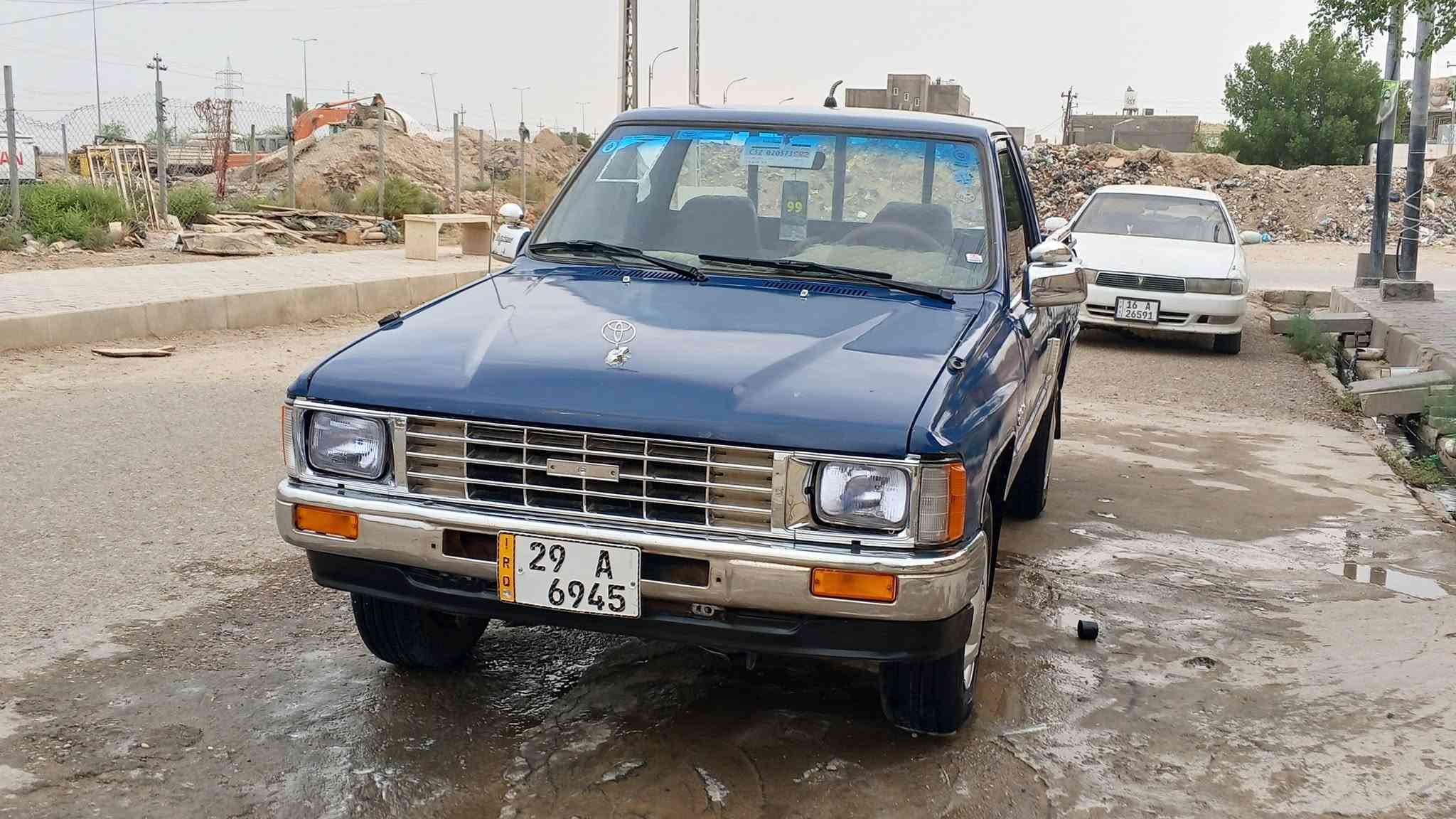 للبيع بيكم تيوتا موديل 1985  رقم واسط انكليزي سنويه جديدة لغايه 2032 محرك كير حداديه كهربيات دوشمه كله جاهزة سعره 35  ورقة وبيه مجال مكان الناصرية الرفاعي مكلف بلنشر ***********
