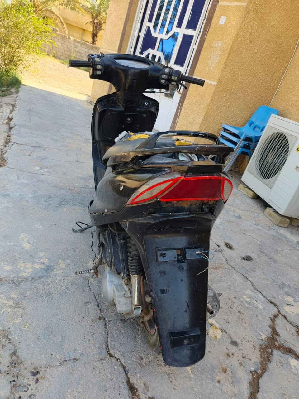 للبيع ماكس 140 بلاديه كهرباءيات كلهه شغاله سلف وهندر المكان الفلوجه الشهداء السعر 400 وبيهه مجال للستفسار ***********
