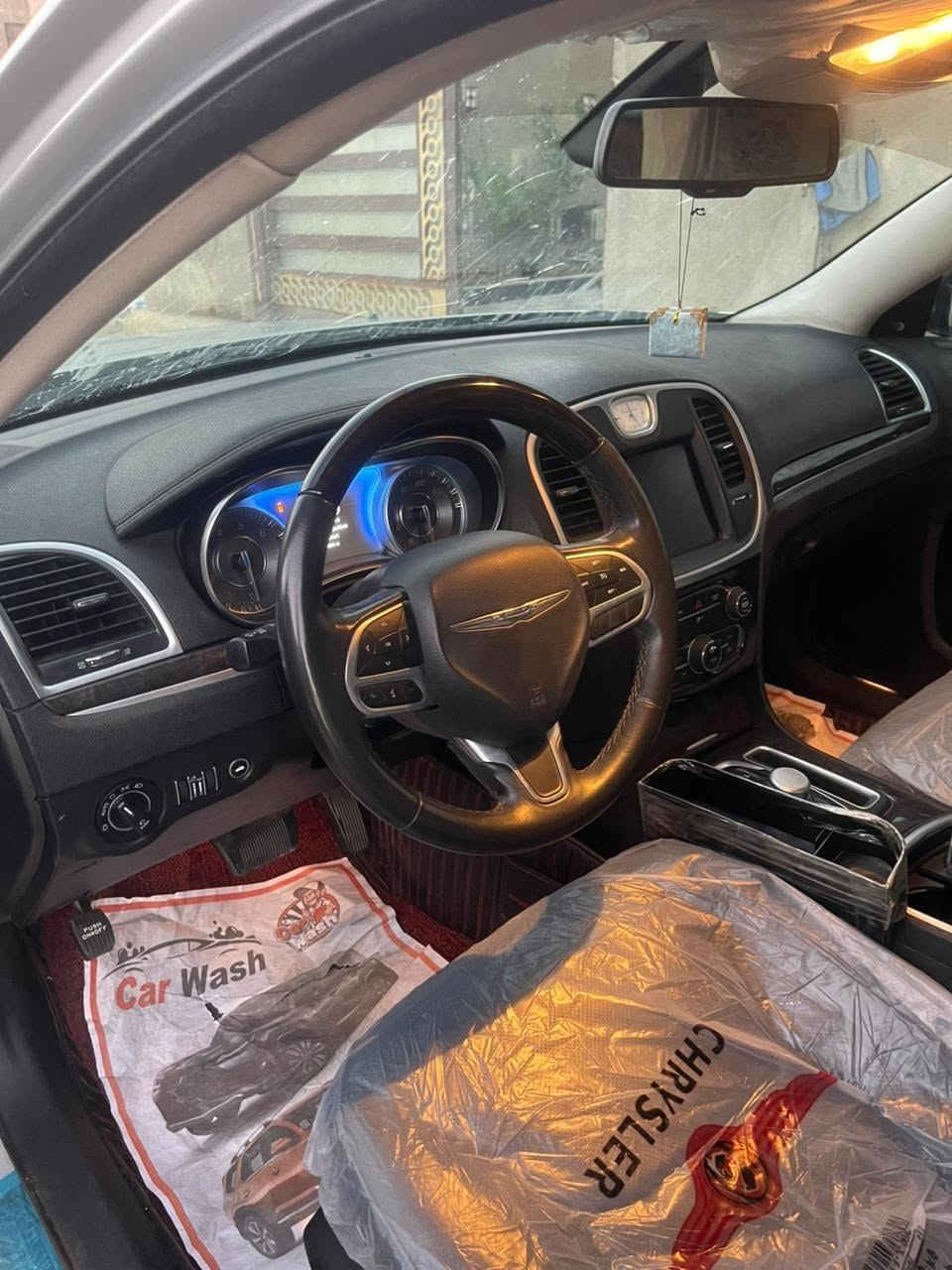 السلام عليكم
كرايسلر اوباما 300C للبيع

الموديل: 2020

الفئة: 300S

الممشى: 162000 كيلومتر

الموقع: البصرة 

حادثها بنيد و جاملق مبدلات و الايرباك سليم على سستم الشركة ما ضارب 

حاله السياره جيده جدا

محرك وجير وإيرباك بشرط، غير مفتوحة
 

فول مواصفات مقاعد جلد تشغيل ودخول ذكي (بصمة) شاشة معلومات وترفيه كاميرا خلفية مثبت سرعة فتحة سقف بانوراما نظام صوت مميز من شركة البينا ومواصفات أخرى
السعر 245$ قابل للتفاوض 
***********
