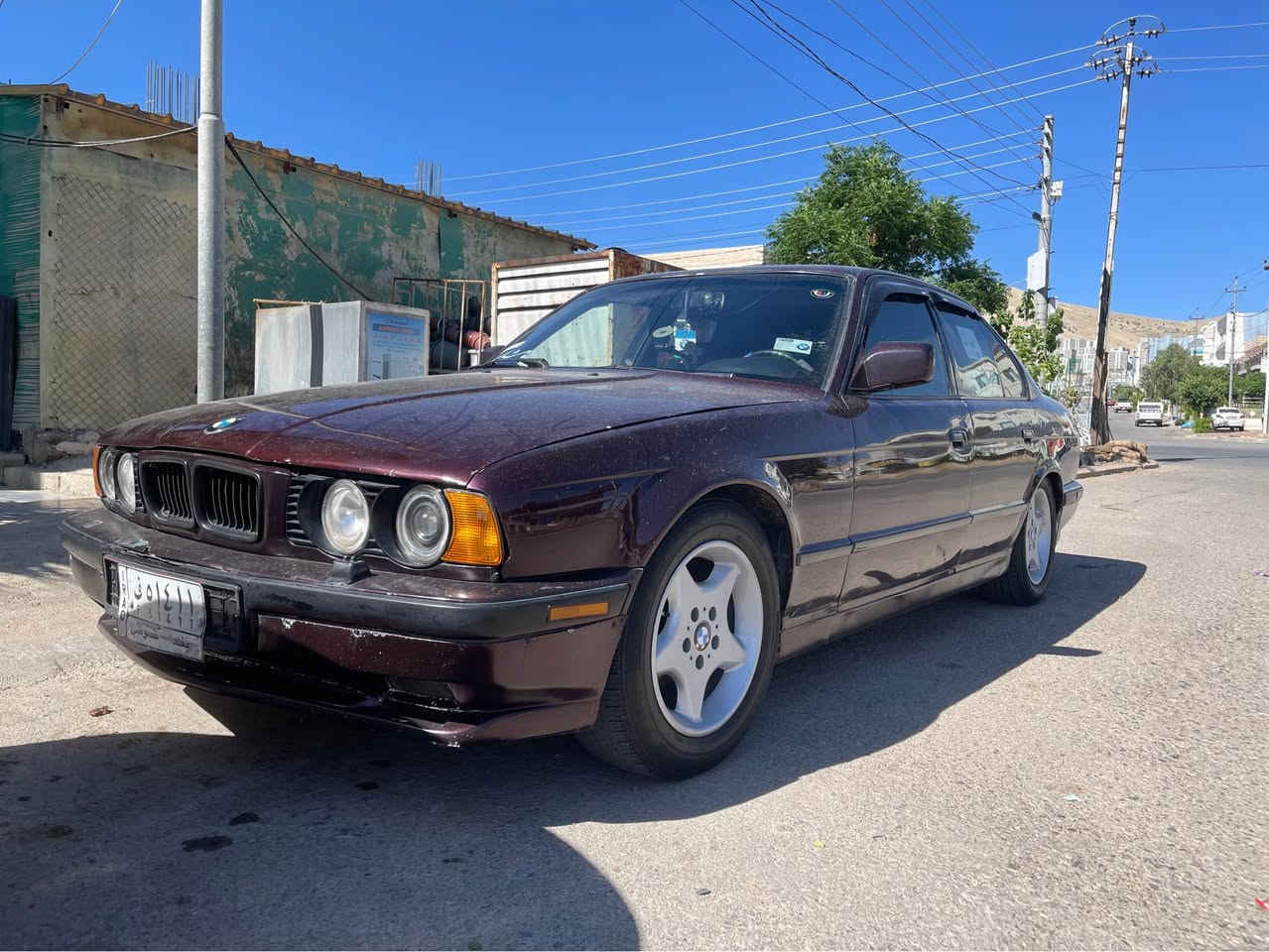 سەرەتا بە ناوی خوا ئەم bmw 525 هەیە بۆ فرۆشتن یان گۆڕینەوە بە شتێک بە دڵم بێت 
گێر عادی / ماشاءالله لە قوەتی خۆی بێزارە زۆر بەقوەتە ٤ جام کارەبا گێڕو و مەکینەی بە شەرت بەرگە درگا و داشبوڵی ماشاءالله ئەوێت زۆر پاکە کلاج و عەینەی تازە گۆڕیومە زۆر بەقوەتە سپێری بیلادی لەگەڵایە 
ئەوەلیات / سەنەوی جنوبی لەگەڵە
بۆ زانیاری زیاتر پەیوەندی بکەن لە خزمەتانام بەس توخوا ئەگەر موشتەری نیت با سەری یەک نەیەشێنین هەموو شتەکانم نوسیوە سەیارەکە ماڵی خۆمە هی مەعرزە و دەسی ئەموو ئەو نییە  ***********
admin ❤️ السليمانية, العراق
