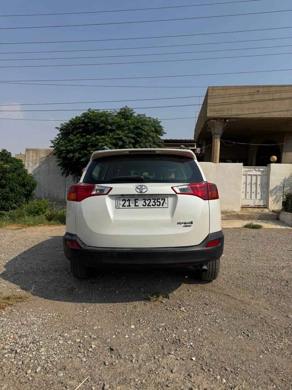 راف 2015 خەلیجی سپی سەدەفی 
چوار پارچەی بۆیاغە 
گێر بنەوەی کراوەتەوە 
مەکینە و بەناو کردن  بە شەرت 
شوێن کەرکوک سعر140معامەلە 
*********** ديبيس, كركوك
