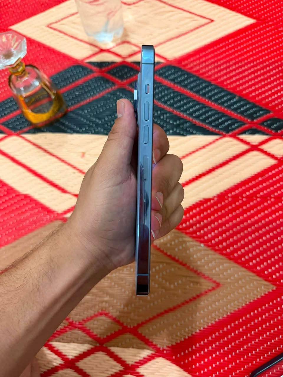 آيفون ١٣ برو ماكس بطاريه ٨٤ أمريكي نضيف حيل ما مفتوح مستعجل على البيعه
