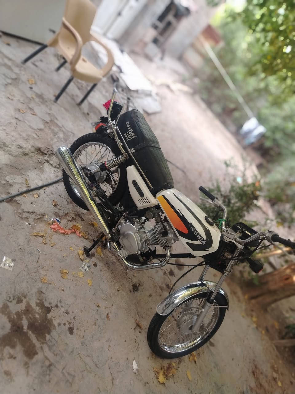 سلام عليكم شباب دراجه للبيع نامه متياز أوراق اصولي دراجه نضافه فول كامله مكمله جاهزه شلعه ومعدل خير من الله سعر خاص رقمي ***********
