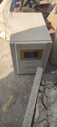للبيع كلهن ب٨٠ الباتري عطلان بيهن شغالات