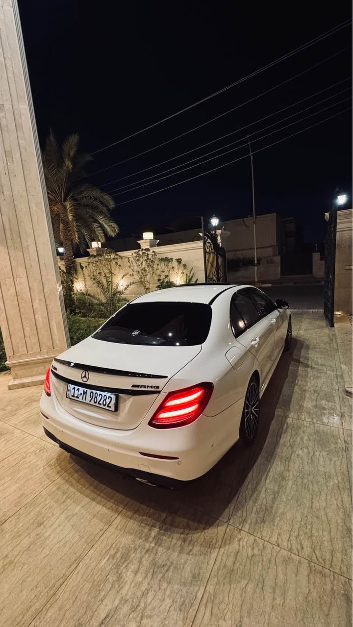 مارسيدس E300 موديل 2018 
فول مواصفات ماشية 130km السيارة جاهزه من كير ومكينه وحدادية حادث السياره قبق صندوق و بيها صبغ رش ٥ قطع السياره بدون دواخل وبدون ايرباك 
السعر 210 وبيها مجال للاستفسار / *********** ناصرية, ذي قار
