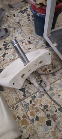 وبركاته مغسله صغيره كامله نضيفه جدا السعر ٢٥الف بيه مجال العنوان الشرط...