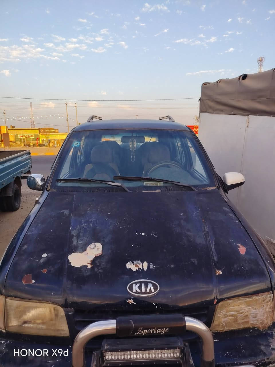 السلام عليكم  للبيع كيا سبورتج بغداد ٩٣ مكينة وكير واكسل السيارة جاهزة مكان السيارة الدجيل  تحويل مباشر *********** السعر ٣٣ وبيهة مجال

نص مكتوب في الصور:
- HONOR X9d