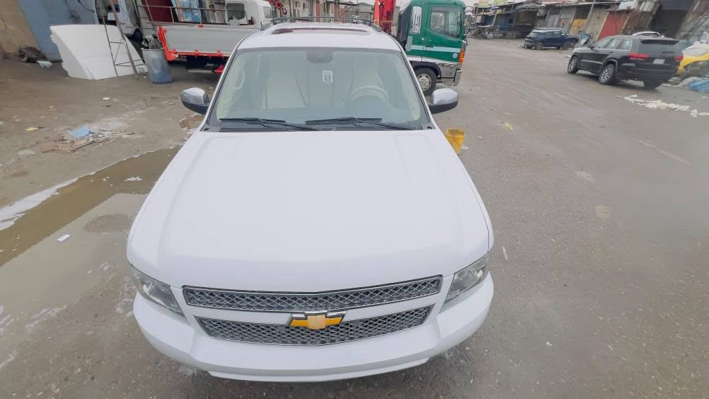 سلام عليكم للبيع تاهو 2007 LTZ  فول 
أربيل منتهيه سنويه
خليجي بيها جاملغ وشويه من البنيد 
مواصفات سياره فتحه سقف 
مرايات شفط 
جنطه كهرباء 
كشنات كهرباء 
تدفئة تبريد بلكشنات
شاشه كبيره 
كامره دواره 
بيع أو مراوس
للاستفسار
*********** البصرة, العراق
