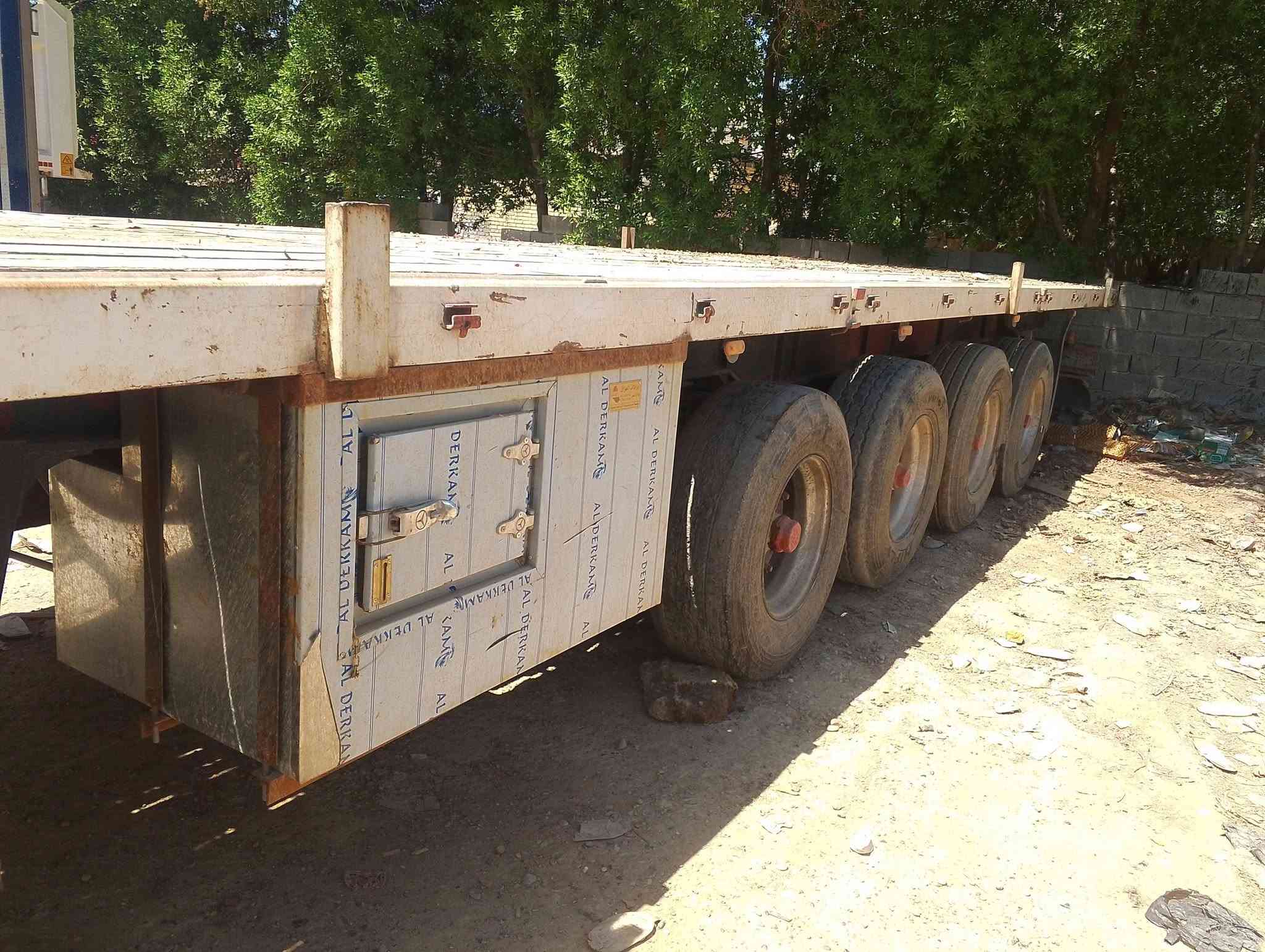 السلام عليكم عربانه للبيع السعر 40 مكان بغداد مدينة الصدر رقم الهاتف ***********
