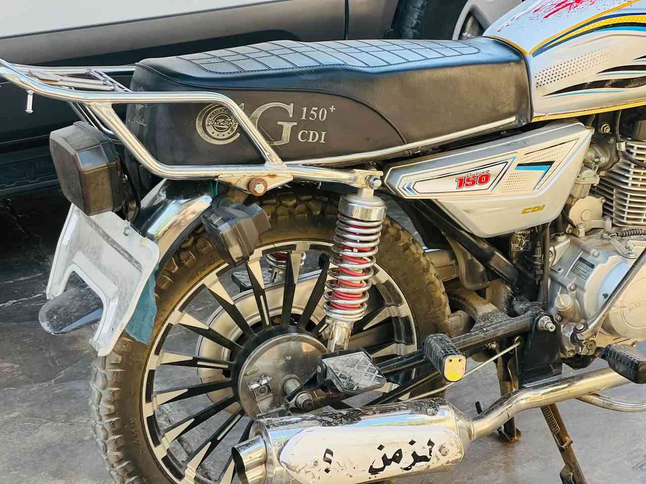 سيفان موديل24شكل25 لون رصاصي دراجه نضيفه ومابيها اي نقص مكفوله من كلشي كلشي بيها شغال
مكان ديالى شهربان المقداديه س ع ر 700 بيه مجال
***********
