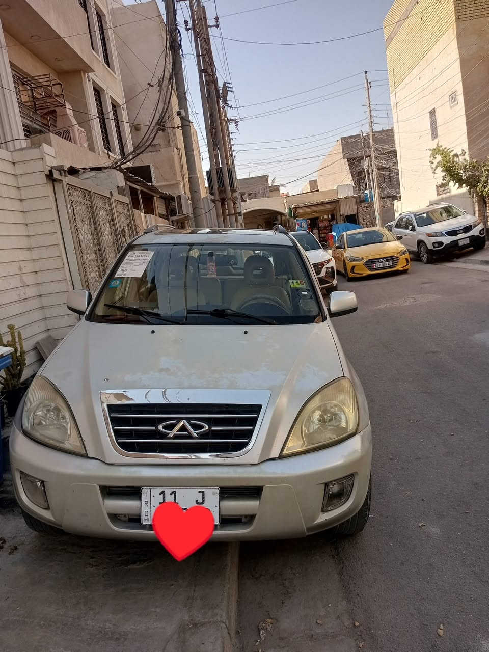 السلام عليكم للبيع تيكو موديل2011 كير ميكانيكي رقم بغداد بأسمي السياره بلاديه بدون صبغ نضيفه مال بيت تبريد ثلج ويه السويج سلايت روف تدفئه كشنات شاشه وكامره السعر 50وبيها مجال العنوان بغداد البياع تقاطع درويش حي التراث ***********
