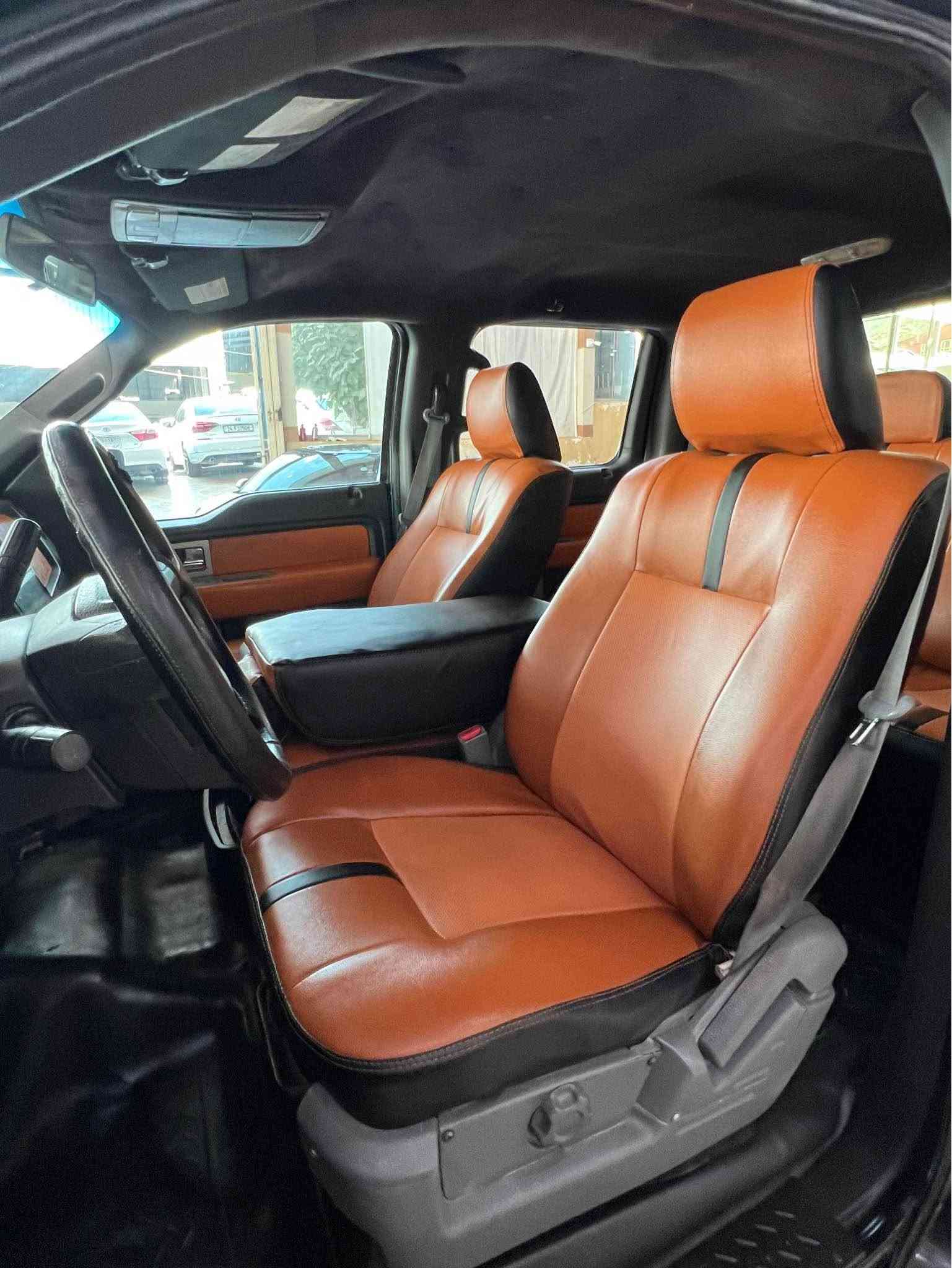 ‏موديل 2011
‏صبخ 2 قطعه بدون دواخل شرط 
سعر135$
‏غرامة 11$ورقة ينزل من السعر 
‏ محرك 6￼ سلندر 
‏محرك كير شرط 
‏تحويل وكالة شرط 
‏شاصي قصير مرغوب ￼
‏عنوان دهوك 
***********￼واتساب
￼￼￼￼￼￼￼￼￼￼ دهوك, العراق
