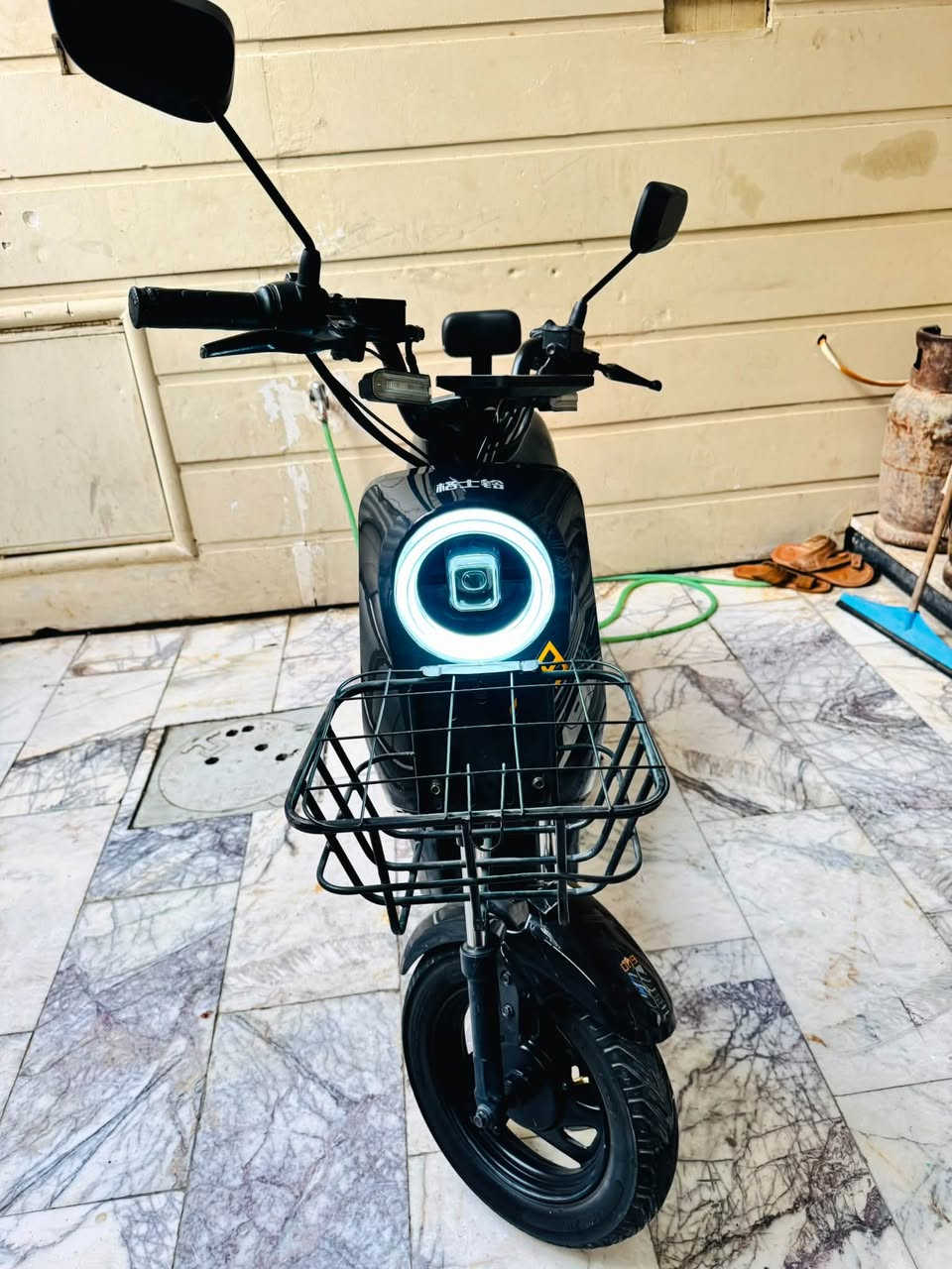 بايسكل شحن • نظيف • ٥ بطاريات
