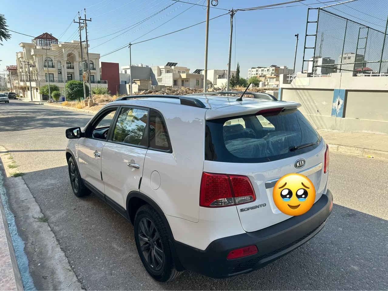 كيا سورينتو خليجي مواصفات فول بصمة يدة نيكل ويل حجم ١٨ 
10$ورقة غرام  عليها نزل سعر سيارة
*********** 
سعرسيارة 138ورقه 📞 دهوك, العراق
