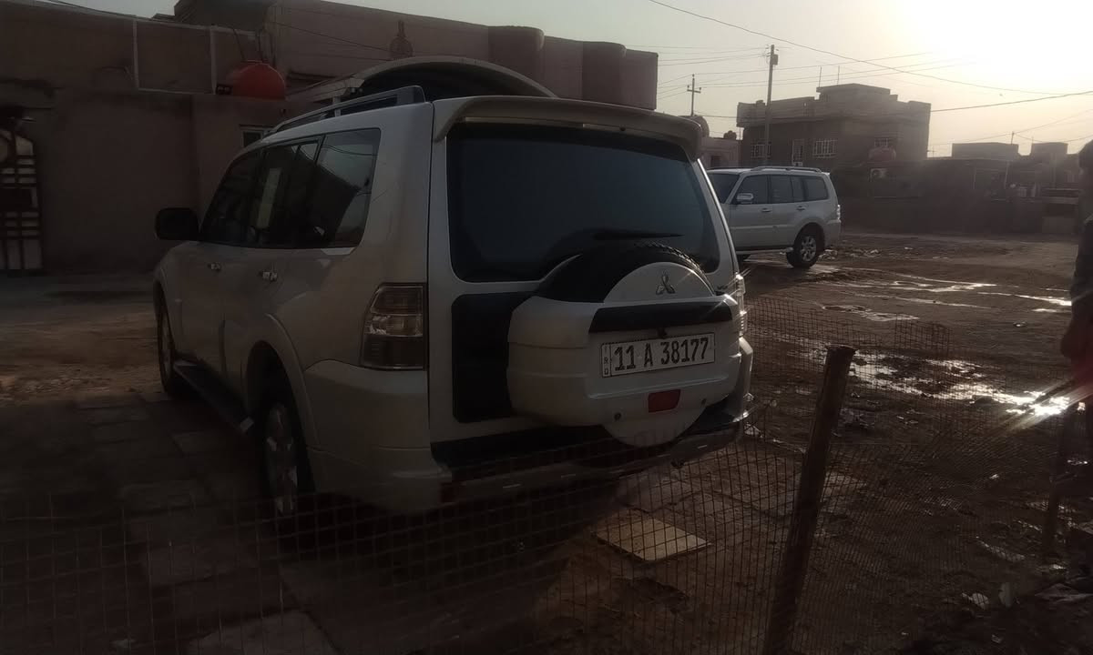باجيرو • ٢٠٠٩ • جلد تحكم كهرباء