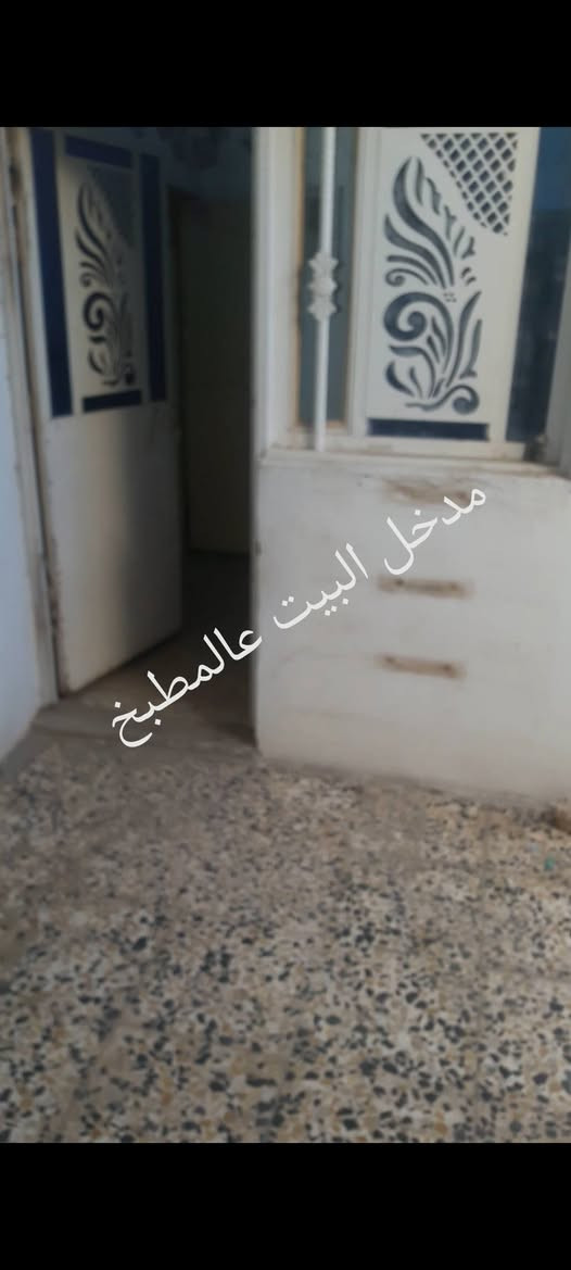 دار تجاوز للبيع ..
مشمول بقرار التمليك ومالين بي استماره بالبلديه البيت كله عكاده حتى البيتونه
والارضيه والجدران كلها كاشي وسيراميك وزره
حي الزهراء / قرب الصناعيه
عالشارع العام / موقع تجاري
التفاصيل داخل الصور واي استفسار تواصل عالرقم *********** او خاص وبخدمة الشراي
