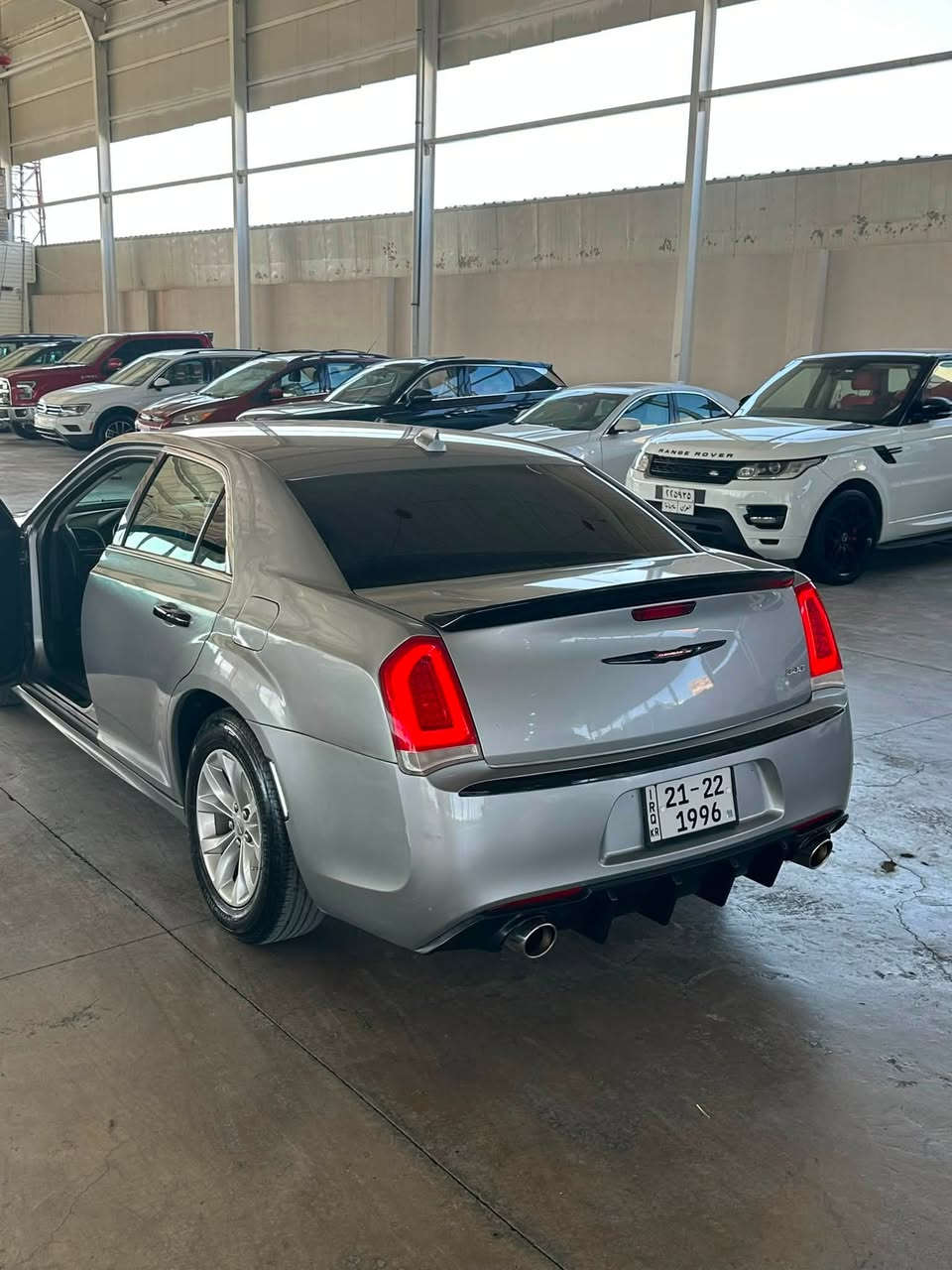 300c
ئۆباما 
مۆدێل(٢٠١٧)
سەیارەکە بڕاوەی سنوقە
کۆدی بۆ کراوە
مواسەفاتی:-
شاشە گەورە
گێڕ ڤۆلیۆم
قوشن جلد-گەرم
تەبریت سارد-گەرم
نرخ(٧٨)گەڵاو مەجالێکی کەم
بۆ زانیاری زیاتر پەیوەندی بکە بە(***********)
