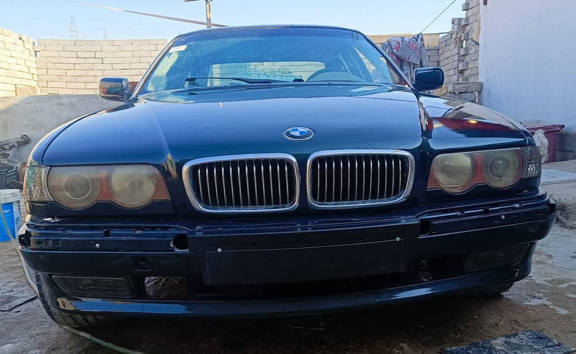 السلام عليكم خفاش موديل 97 اصل 730i اصل V8 جاهزه من كل نواحي /حداده ،كهربائيات ،گير تمساح ،محرك 40 بيه خانه وحده كاسره تمشي ما بيها شيء و ترايك 200 
اكسن شواصي بدي كله مكفول من ضربه و حادث ، صبغ جديد بعدها ما مبولشه 
ويل كب 19 تبريد نقص بس ربط كمبريسر 
رقم البصرة تحويل ثاني يوم سعرها 60 و بيها مجال قليل أو مراوس ب X5  مكاني البصرة القرنه ***********
