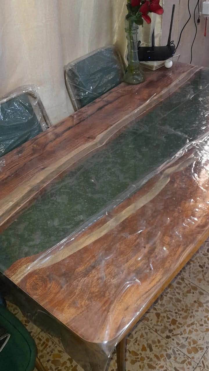 ميز طعام • ٦ كراسي