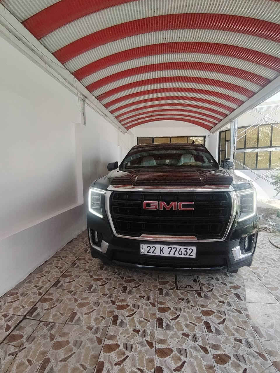 لبيع سياره GMC جديده مابيه اي نقص خليجيه بسمي تريد تحويل تريد وكاله شراي اتصل***********
