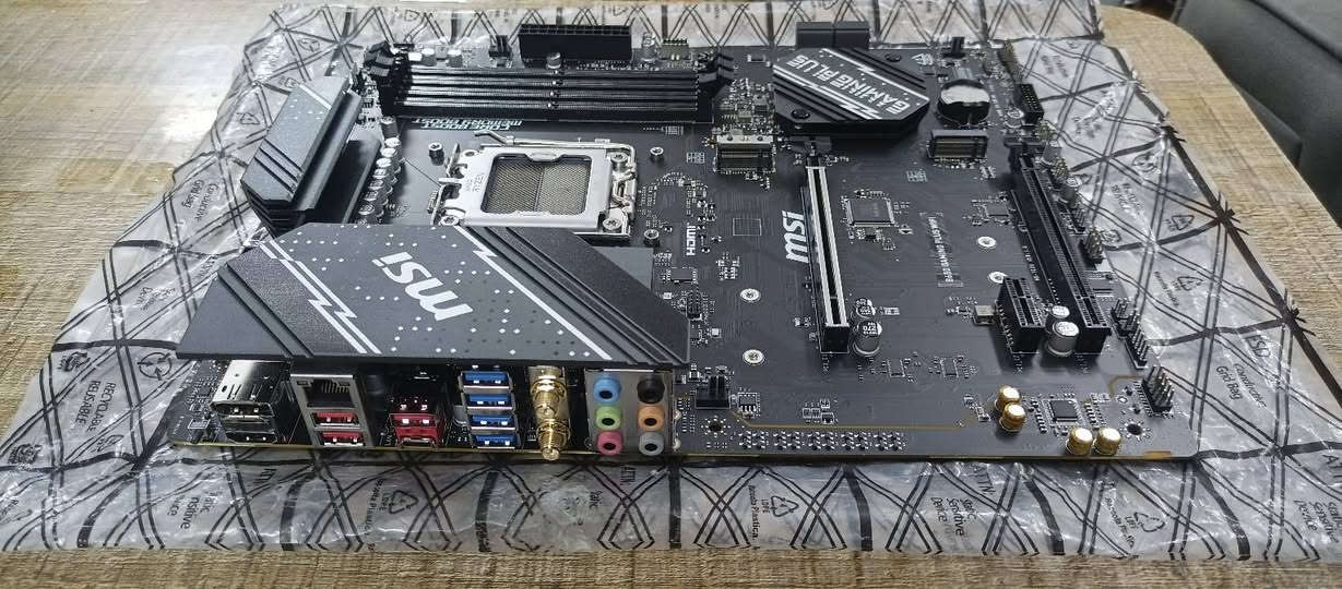مذربورد MSI B650 • سوكيت AM5 • DDR5