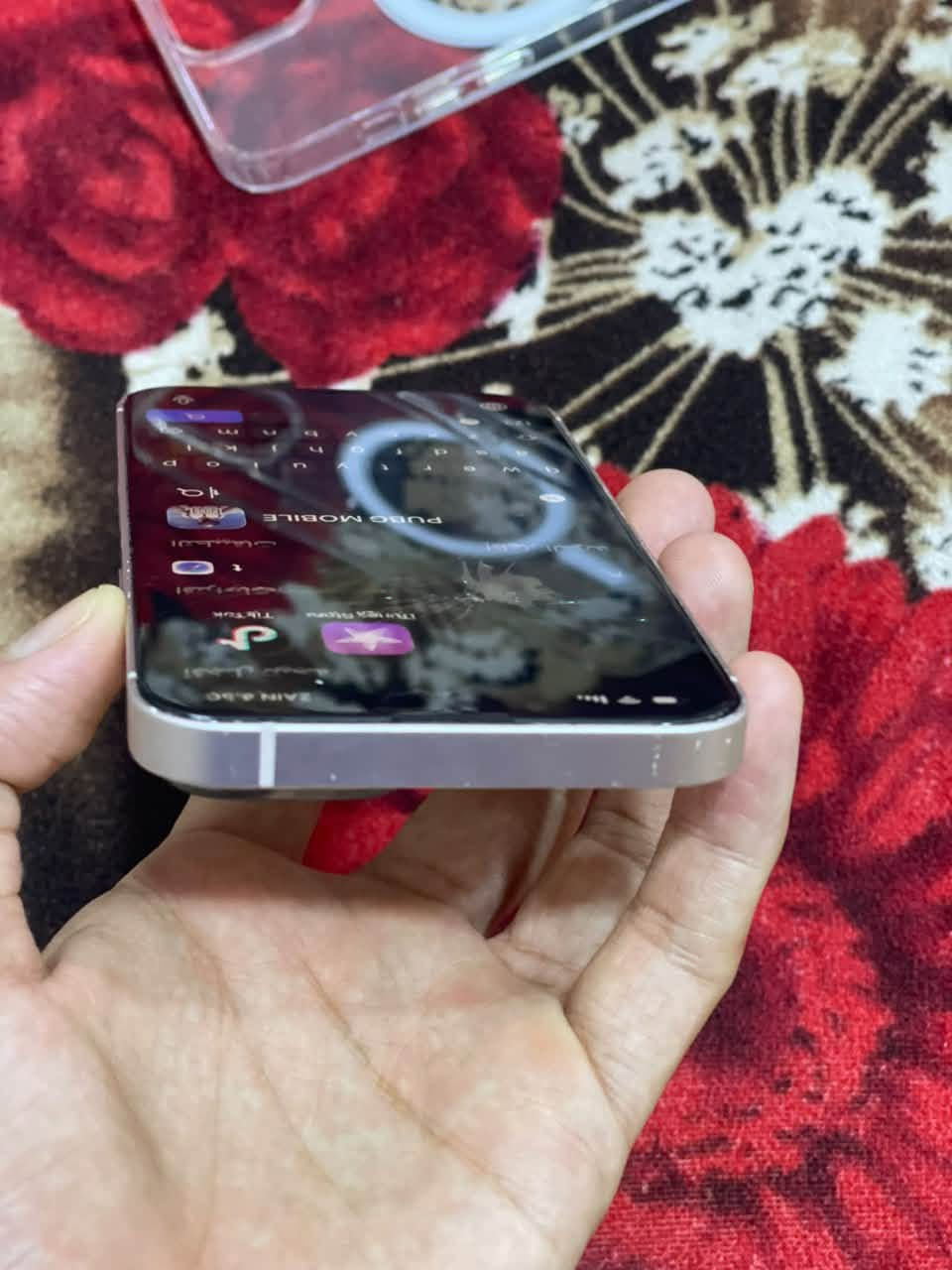 آيفون 13 • ١٢٨ • بطارية ٧٣٪