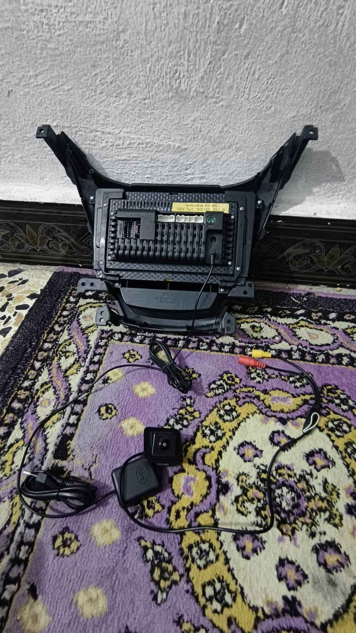 سلام عليكم شاشه النتره ترهم ع اي مديل شاشه جديده 130وبيه مجال قليل ***********
