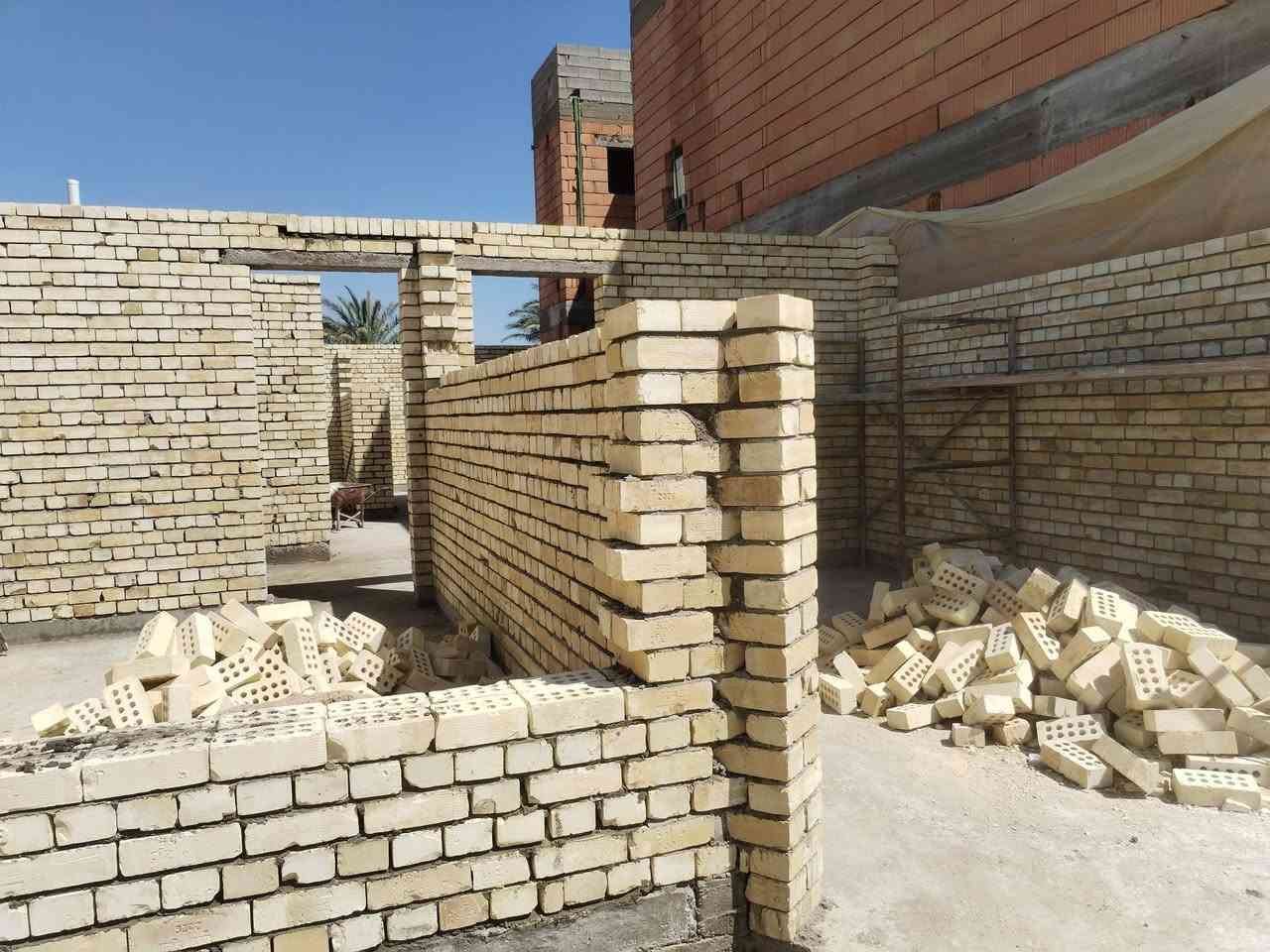 السلام عليكم خلفة بناء 
(طابوك -بلوك) شغل درجة اولى العمل قطعي أو عالدبل التواصل ع هاذا الرقم ***********
