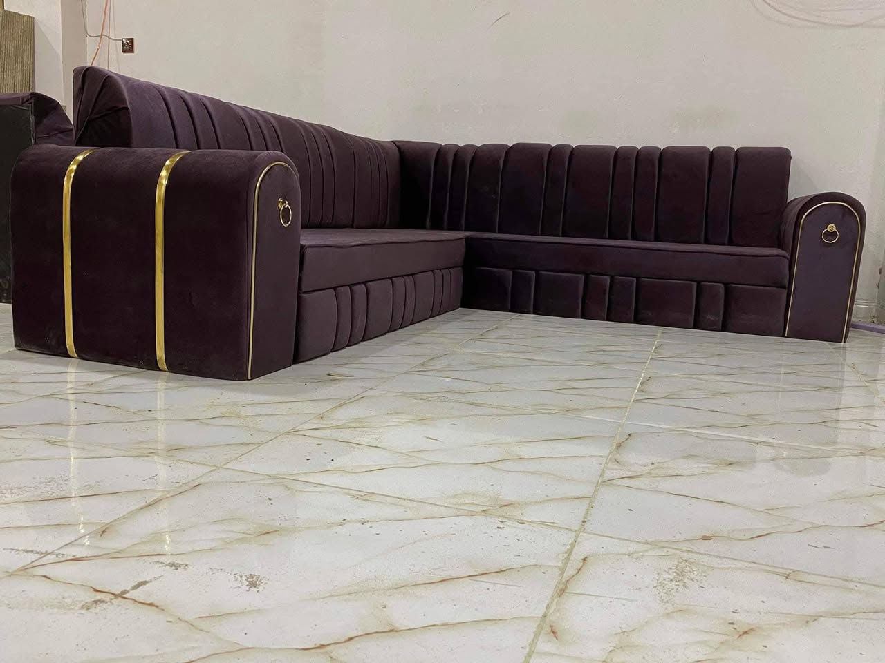 السلام عليكم ديوانات للبيع السعر خاص 
مكان بابل مركز 
الرقم***********
