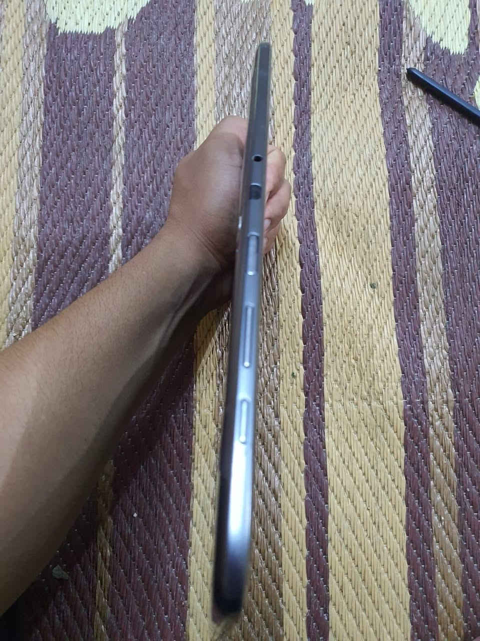 سلام عليكم شباب
تاب سامسونك ذاكرته 16 قياس شاشه 10.1 إتش نضيف كلش ملحقاته فقط شاحنه سعره 50 الف مكاني نجف للستفسار رقمي ***********

