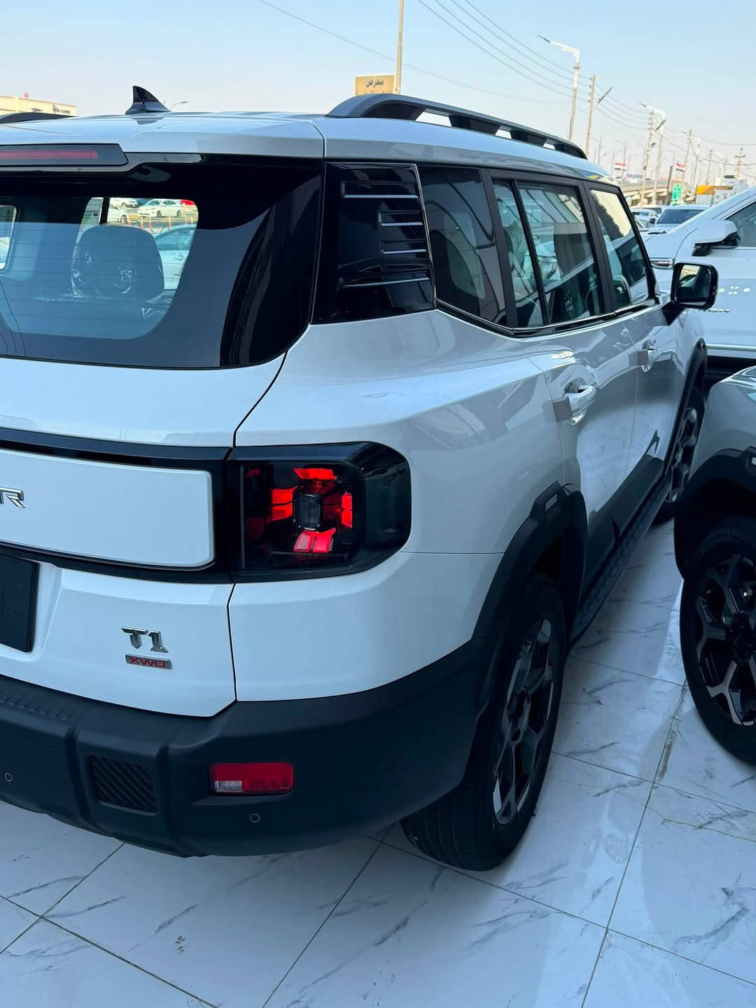 🔥 جيتور T1 | موديل 2027 🔥
🚙 بنزين – فول مواصفات

✨ عرض خاص وحصري ✨
▪️ فتحة سقف بانوراما 🌟
▪️ داخلية أخضر فخمة 💚
▪️ كشنات جلد
▪️ كراسي كهربائية مع تبريد ❄️
▪️ شاشة كبيرة وأنظمة تكنولوجية متطورة
▪️ تصميم عصري وهيبة SUV 🔥

📍 متوفرة حالياً في شركة الخليج لتجارة السيارات
🏢 معارض البصرة – القبلة

💥 العرض لفترة محدودة… لا تفوّت الفرصة!

*مواصفات T1 تختلف حسب الفئة والسوق؛ المواصفات الرسمية📞***********

