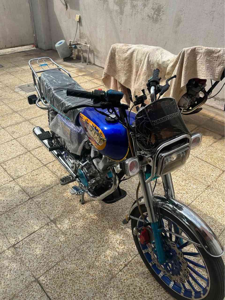 بارت عيتاني سورية
حجم المحرم 200cc
موديل 2024 منفيس 
السعر 900ومجال بسيط 
الدراجه جديده كلها مكفوله مكاني اربيل رقم التلفون *********** أربيل, العراق
